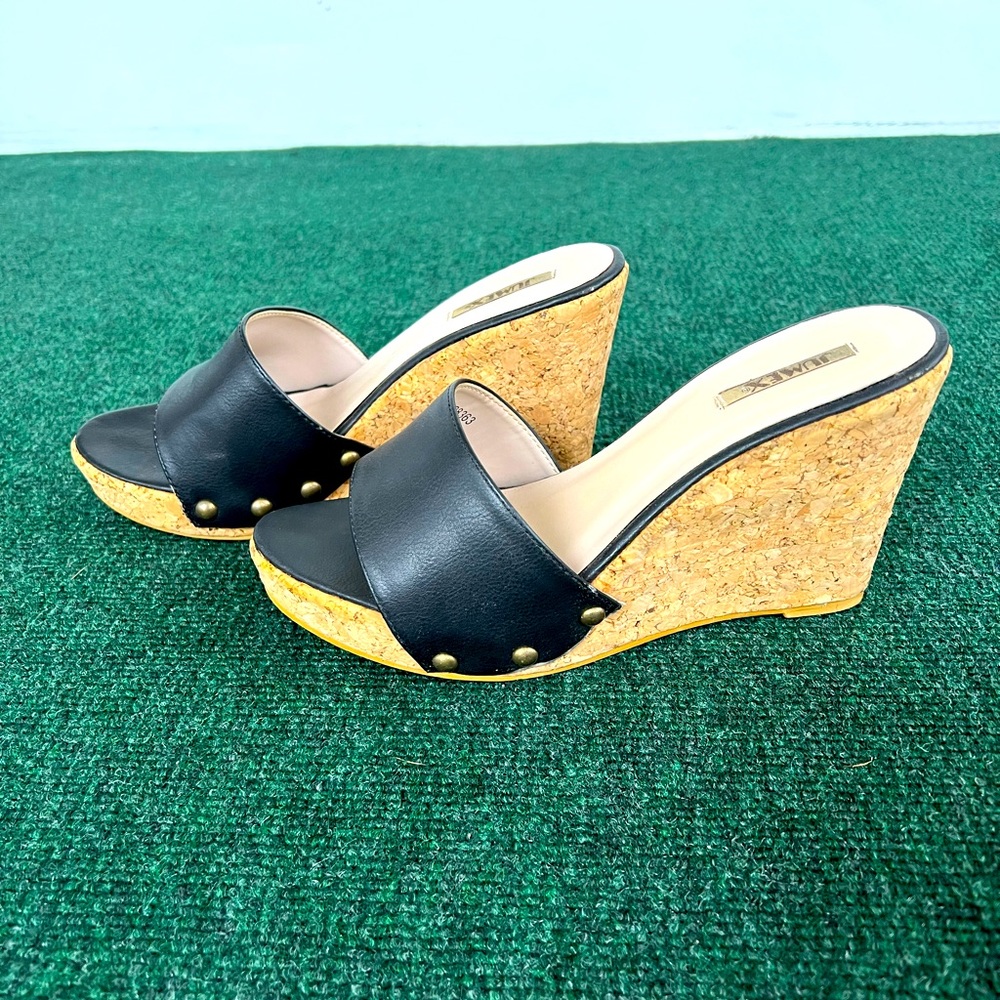 JUMEX cork wedge in black size 8.5/9